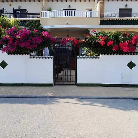Holiday home Family Townhouse 6 Sleeps Maribel